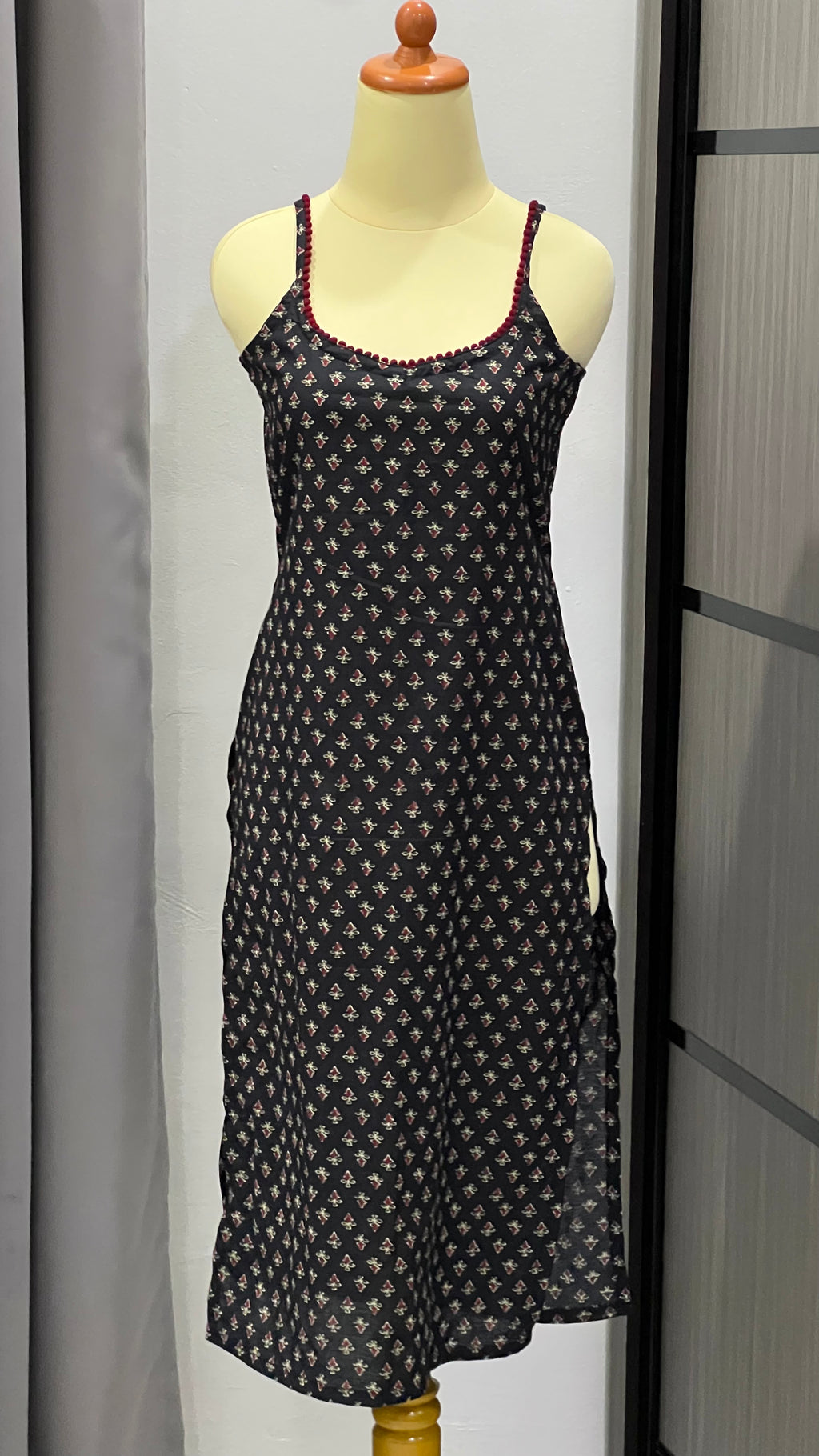 Long Sleeveless Cotton Kurti